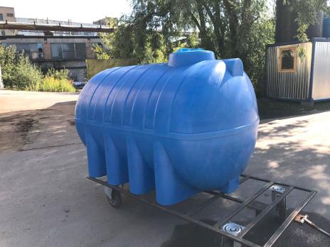 Горизонтальная емкость для воды Полимер-Групп  G 2500 литров